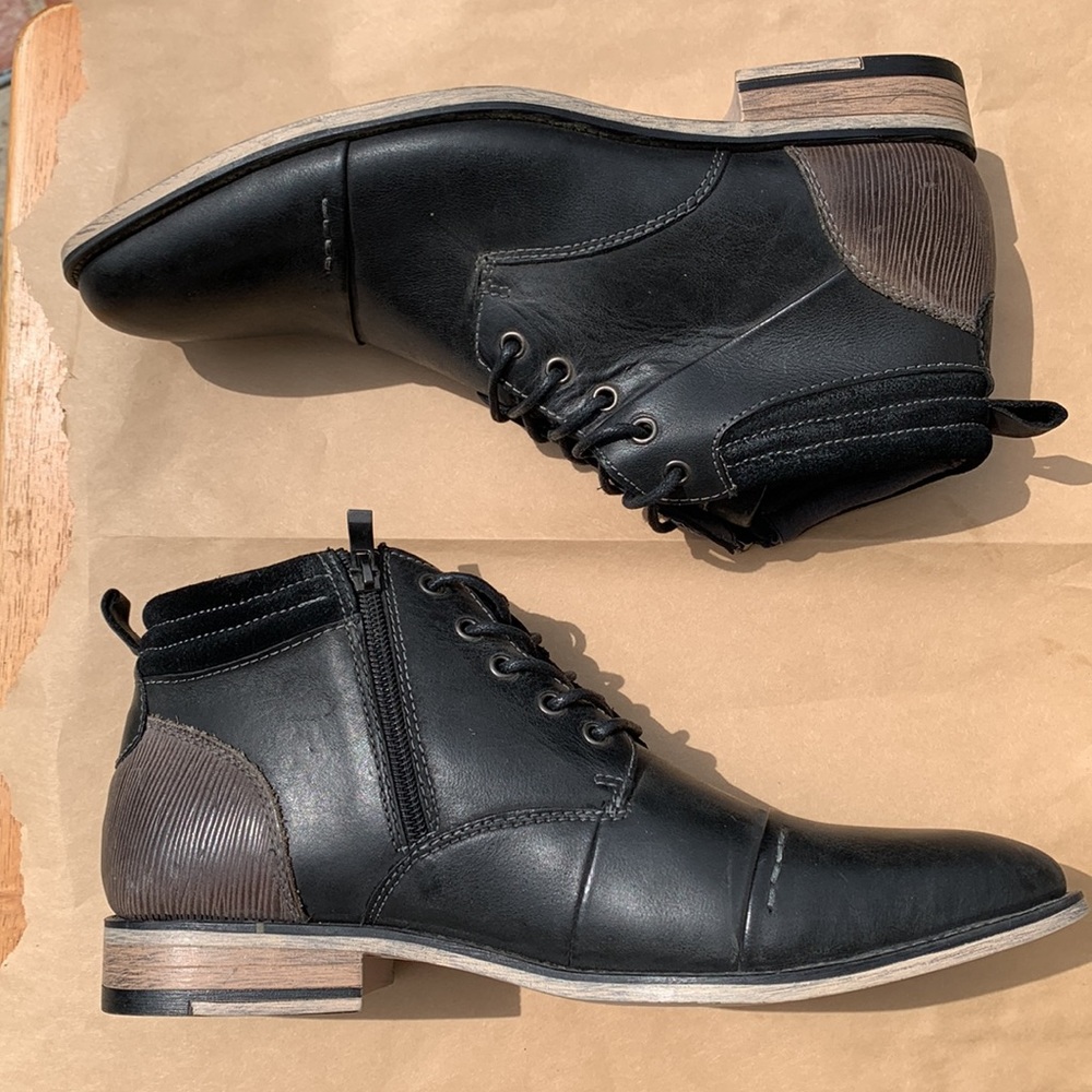 NWOB- Steve Madden Kontac Leather Cap Toe Boot In Lt Grey.  Size 9
